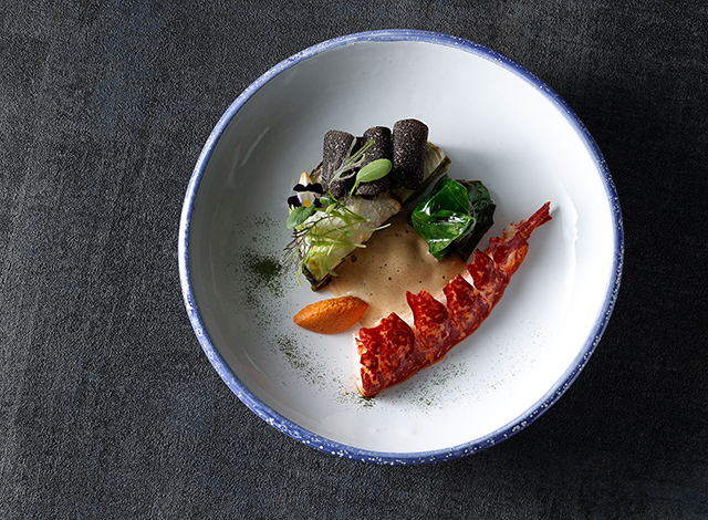 Palace Hotel Tokyo - Esterre - Christmas - Poached Blue Lobster