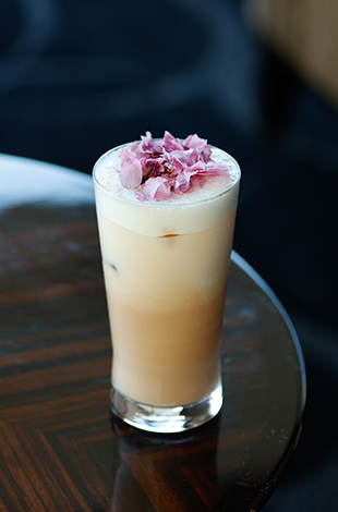 Palace Hotel Tokyo Lounge Bar Prive Spring 2025 Sakura Selections Sakura Iced Royal Milk Tea T2