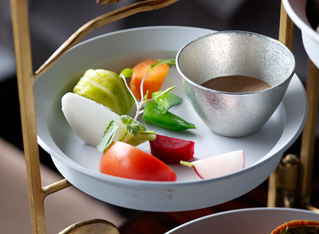 Palace Hotel Tokyo - Lounge Bar Privé - Summer 2024 - Afternoon Tea Terre et Mer - Savories - Seasonal Vegetables