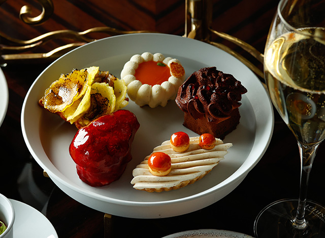Palace Hotel Tokyo Lounge Bar Prive Summer 2025 Afternoon Tea Terre Et Mer Sweets H2