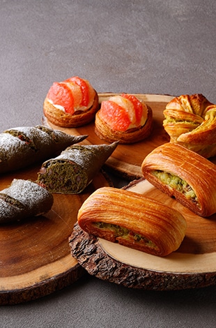 Palace Hotel Tokyo Sweets Deli Spring 2025 New Breads T2