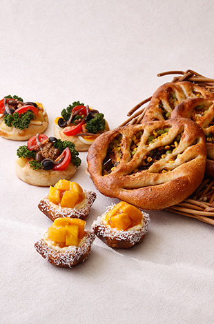 Palace Hotel Tokyo Sweets Deli Summer 2026 New Breads T2