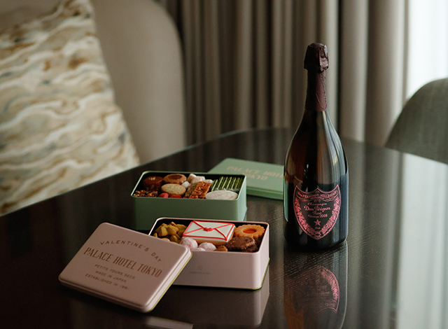 Palace Hotel Tokyo Sweets Deli Valentines Day 2025 Dom Perignon Rose With Tin Canned Cookies III H2