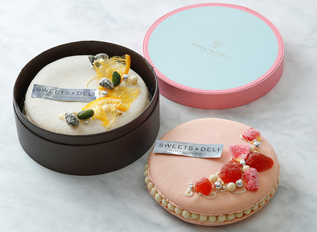 Palace Hotel Tokyo Sweets Deli White Day 2022 Macarons au Chocolat H2