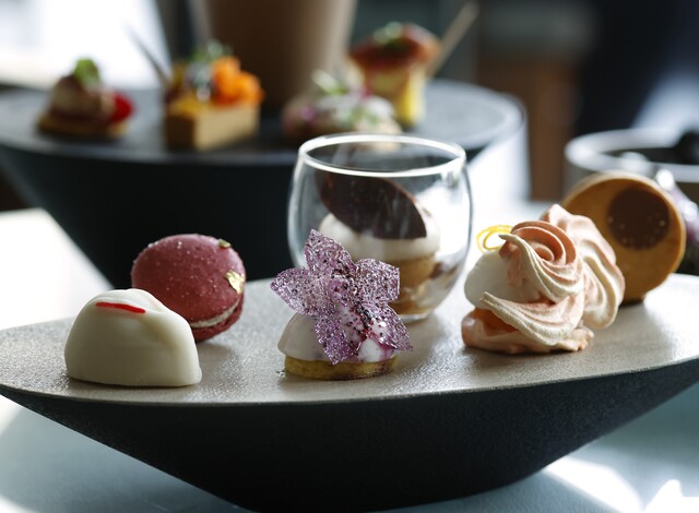 Palace Hotel Tokyo The Palace Lounge Autumn 2022 New Afternoon Tea Sweets H2