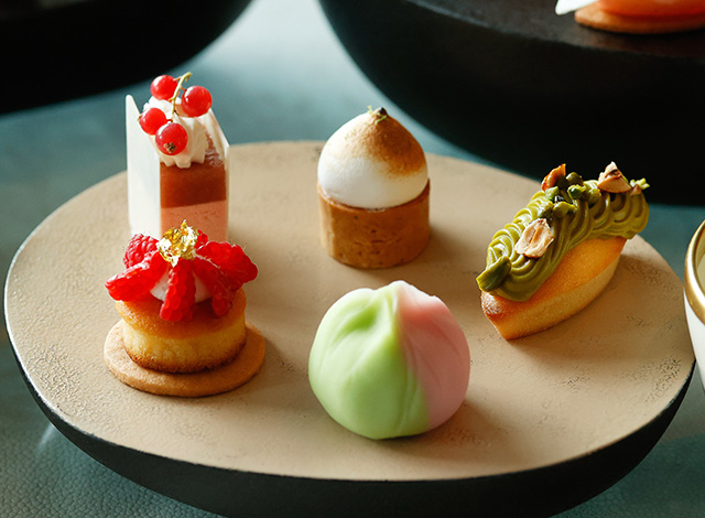 Palace Hotel Tokyo The Palace Lounge Spring 2025 Afternoon Tea Stones Sweets H2