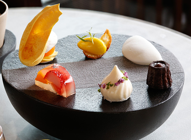 Palace Hotel Tokyo The Palace Lounge Summer 2025 Afternoon Tea Stones Sweets II H2