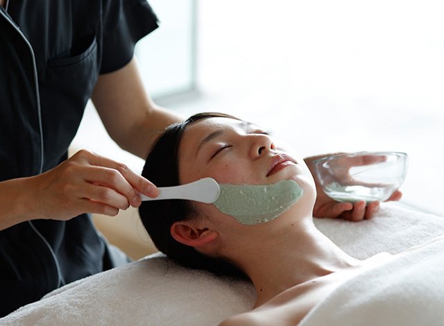 Palace Hotel Tokyo Evian SPA TOKYO Summer 2025 Summer Clarity Facial H2